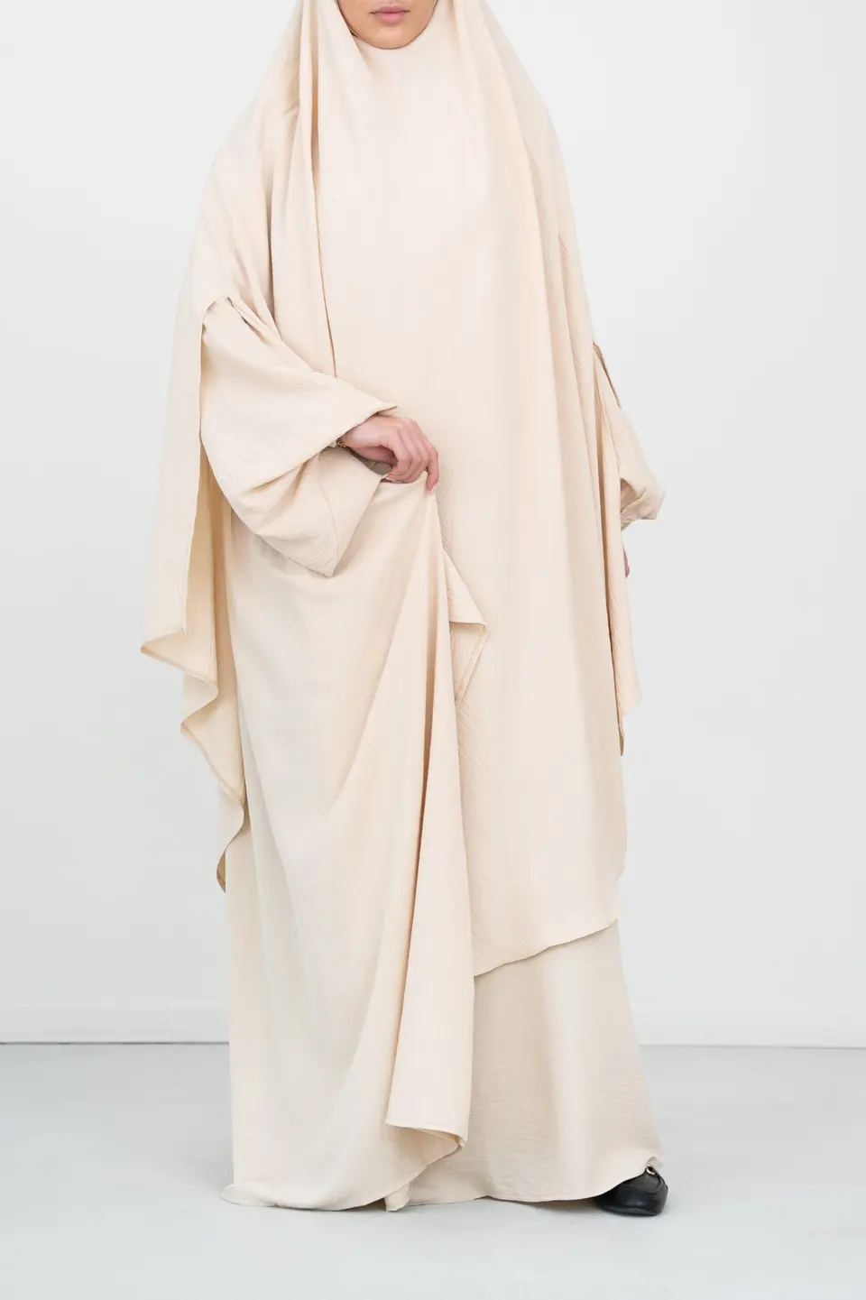 Abaya Balloon Sleeves Creme