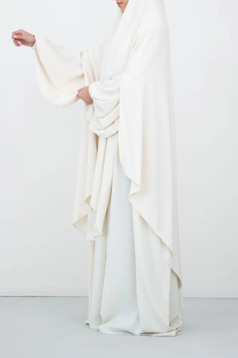 Abaya Balloon Sleeves Offwhite