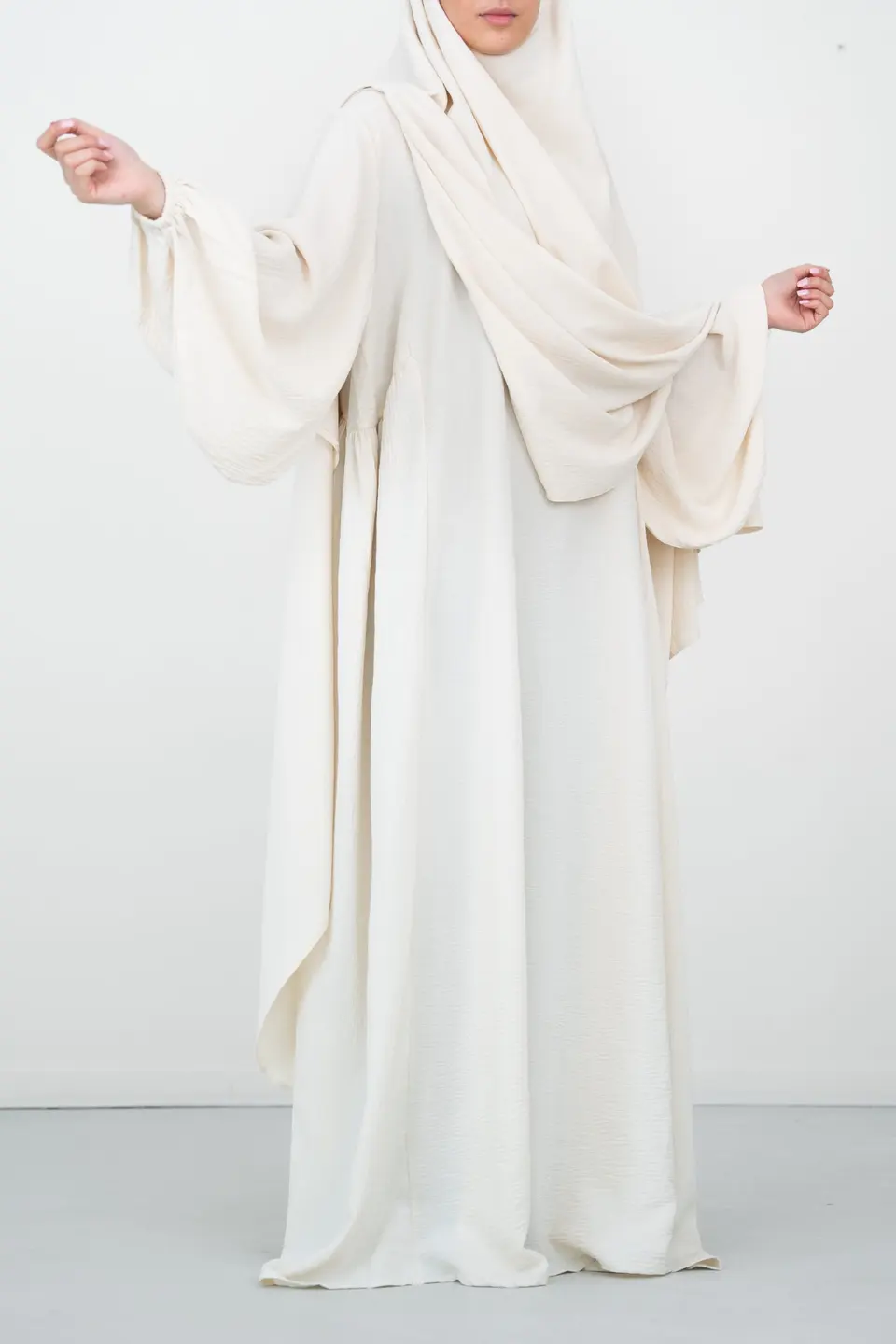 Abaya Balloon Sleeves Offwhite