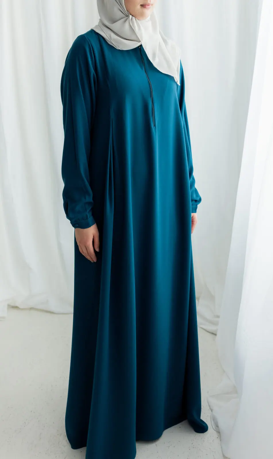 Abaya Atiah Petrol