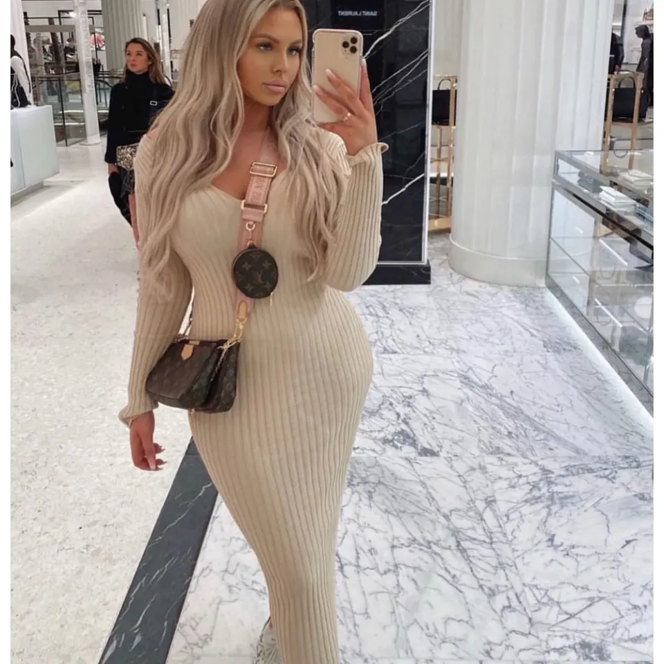 RIBBED V-HALS DRESS ECRU