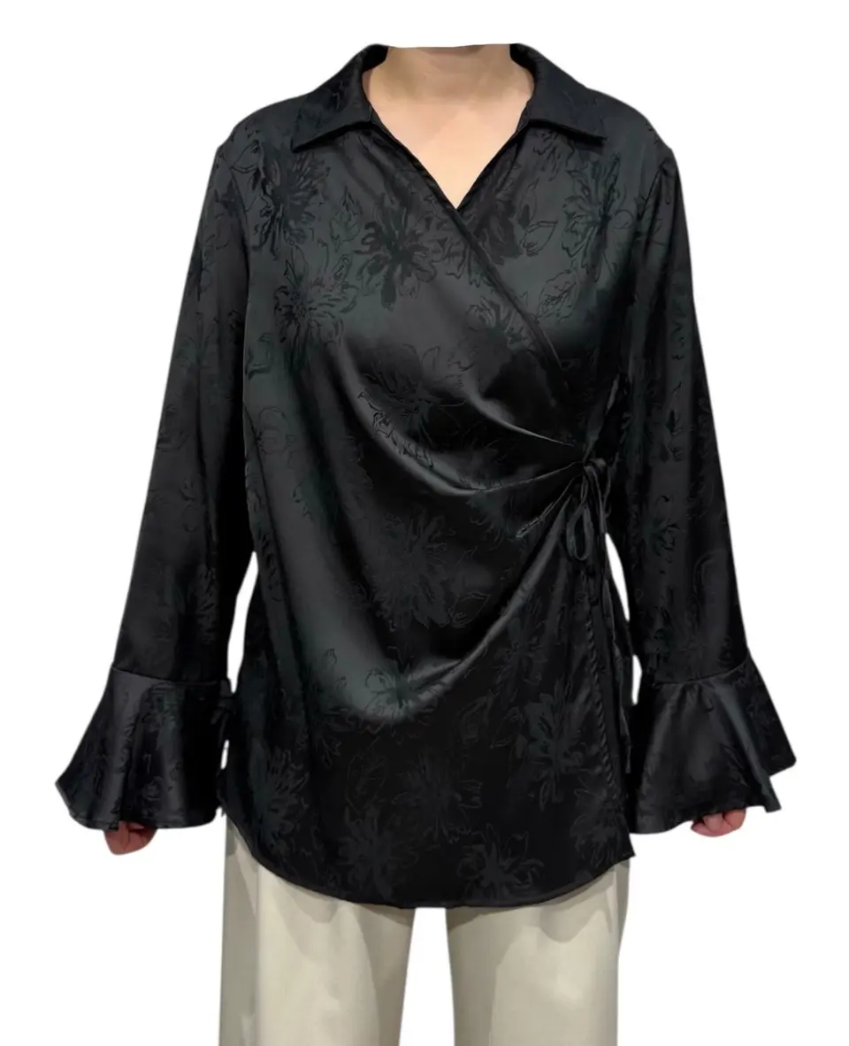 NYLA BLOUSE BLACK