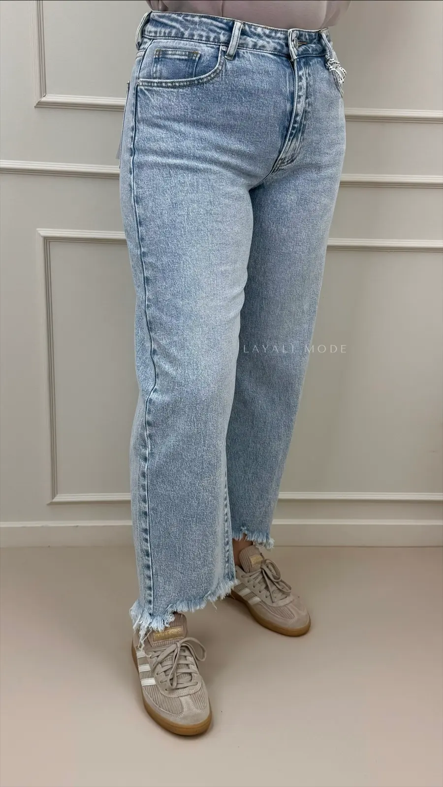 Queen Hearts Jeans Ruffle Light Blue