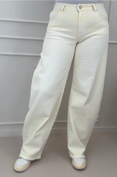 Queen Hearts Barrel Jeans Sophia Butter Yellow