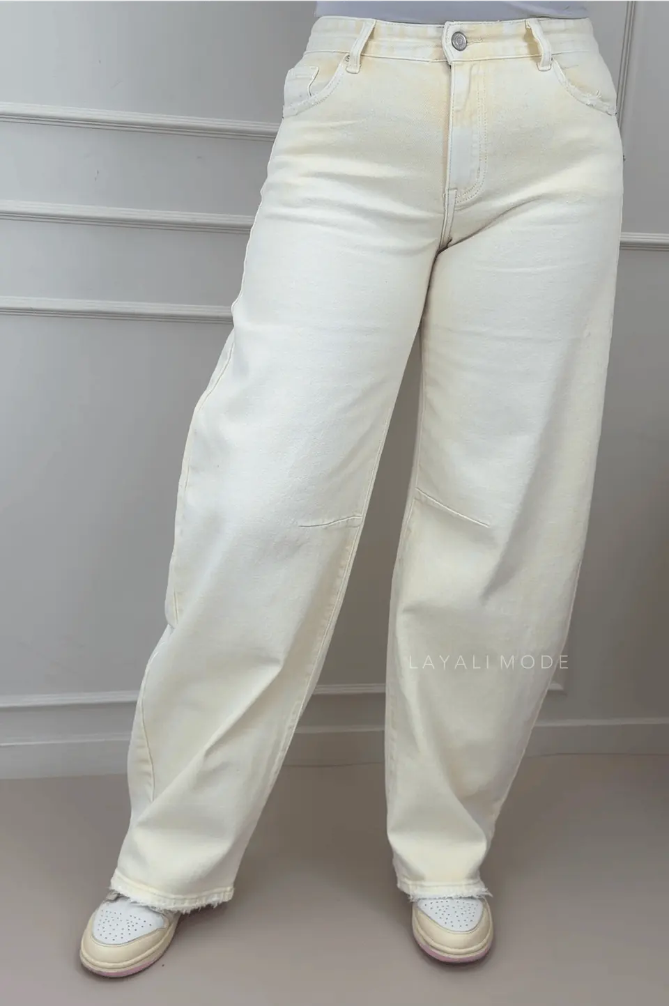 Queen Hearts Barrel Jeans Sophia Butter Yellow