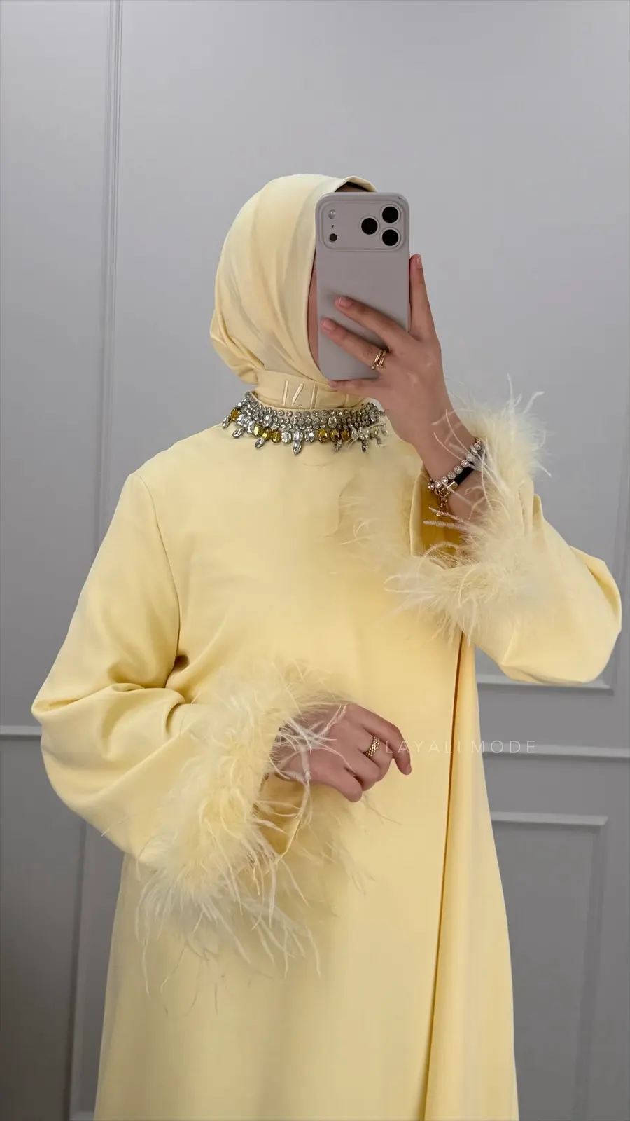 Abaya Kenza Butter Yellow