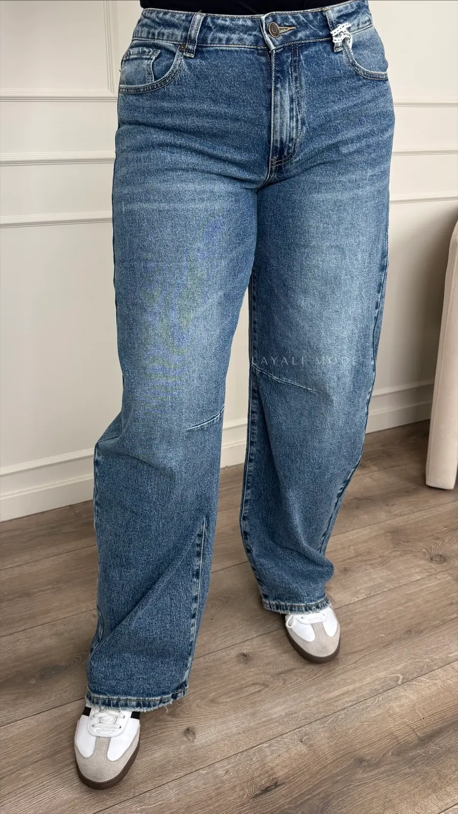 Queen Hearts Barrel Jeans Sophia Blue