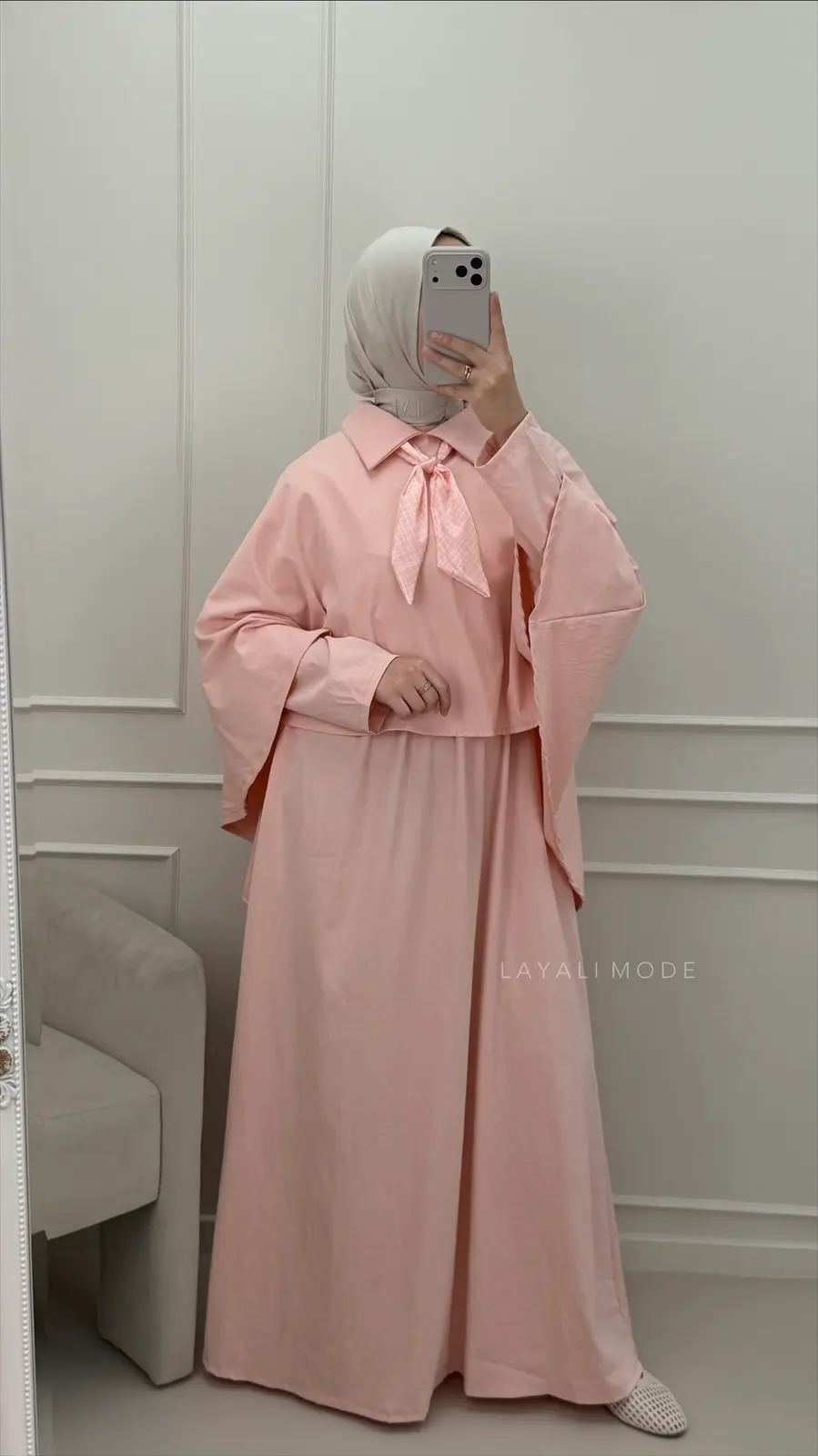 Jurk Zayana Met Cape Pink