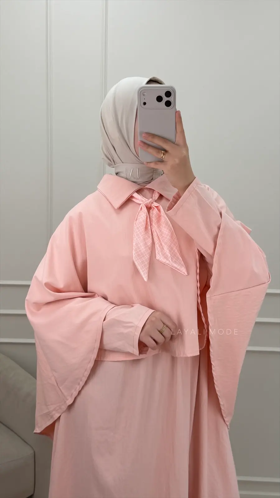 Jurk Zayana Met Cape Pink