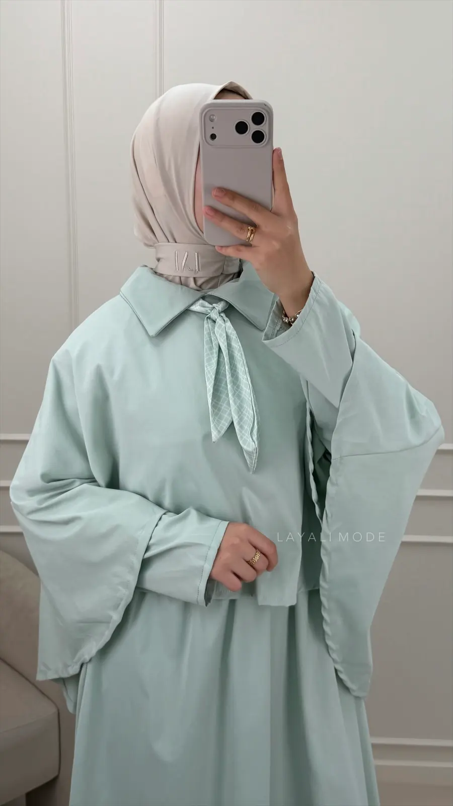 Jurk Zayana Met Cape Dusty Mint