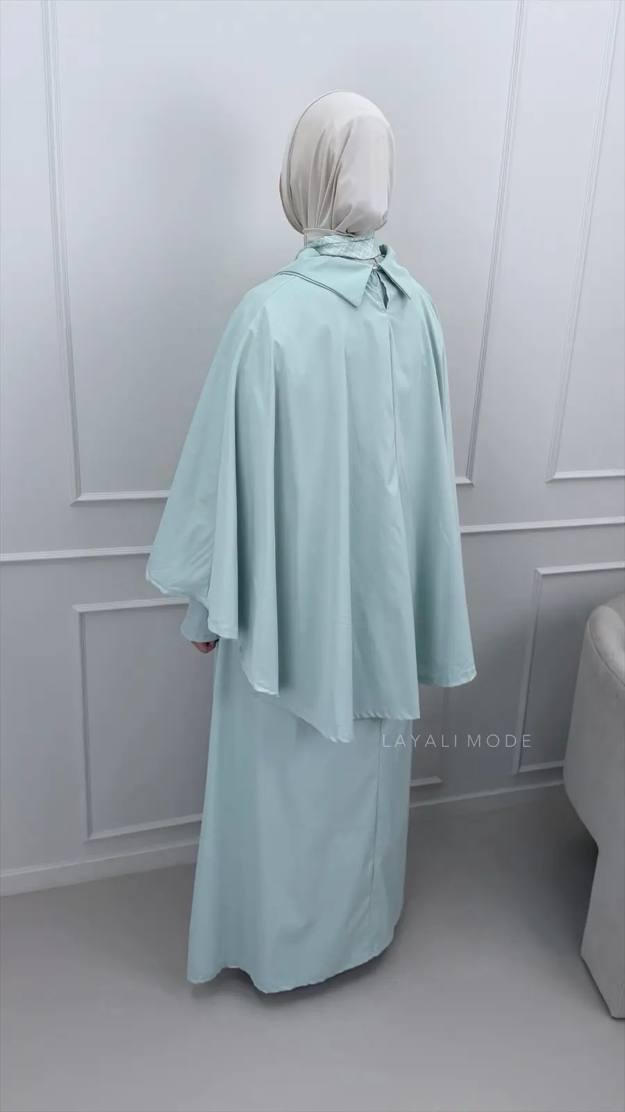 Jurk Zayana Met Cape Dusty Mint