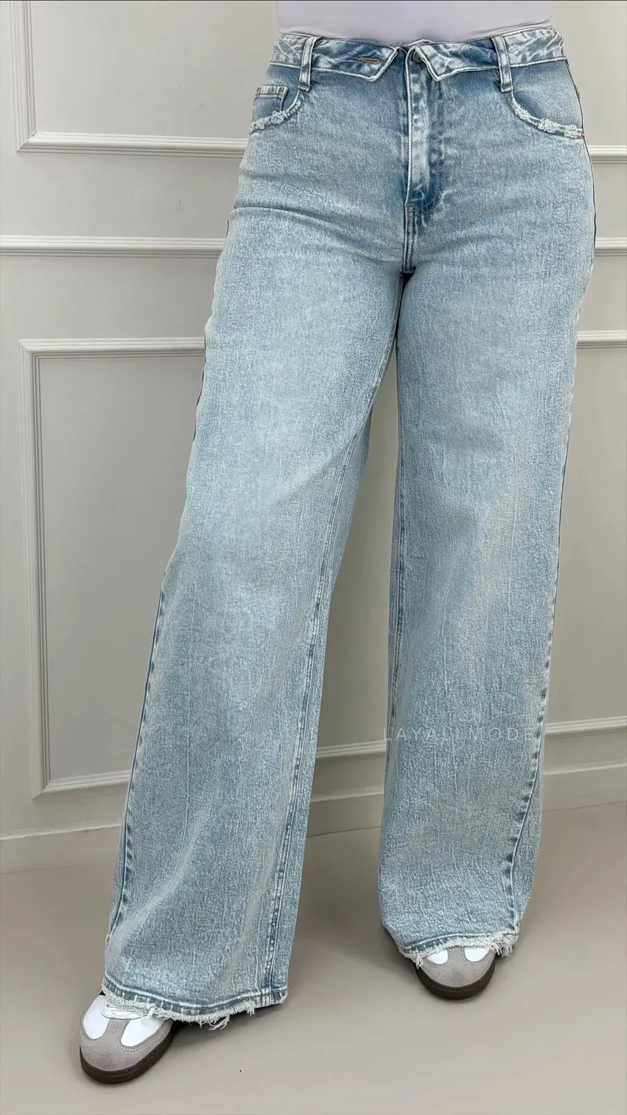 Queen Hearts Wide Leg Jeans Mina Blue