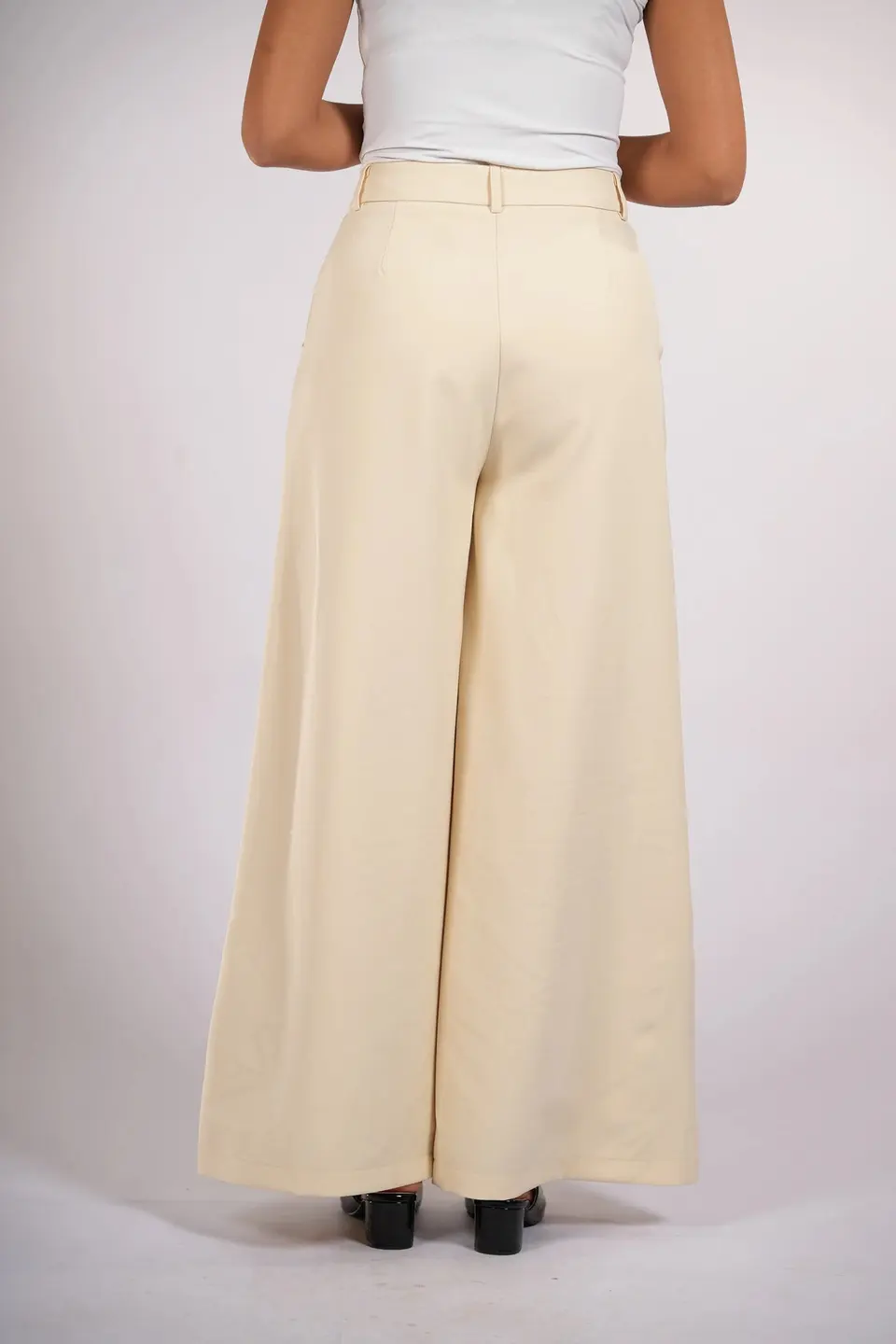 wide leg pants - butter yellow