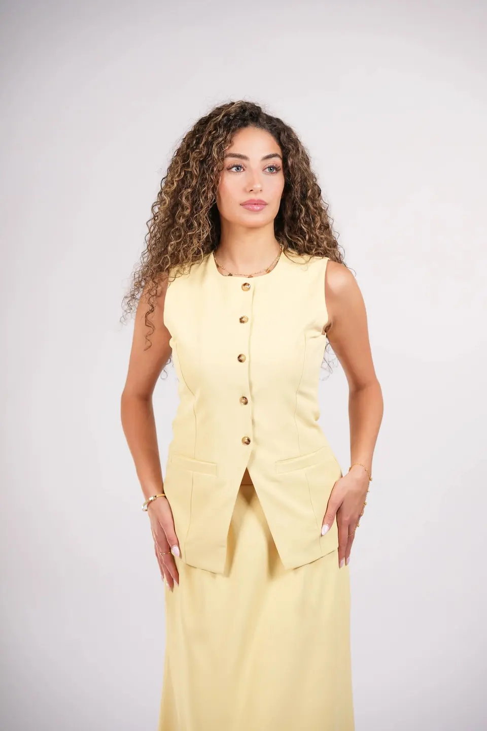 old vienna vest - butter yellow