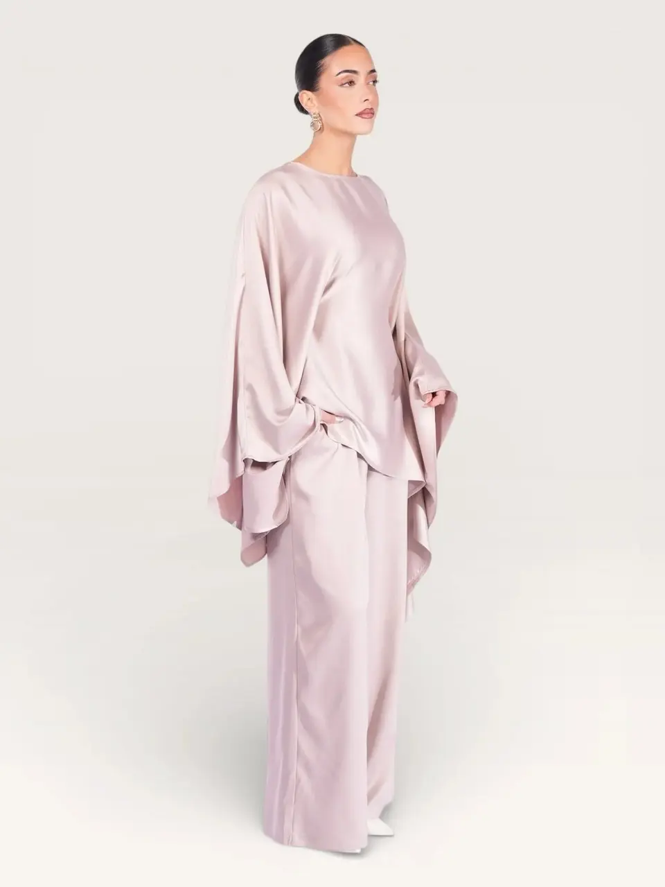 silk muse - almond