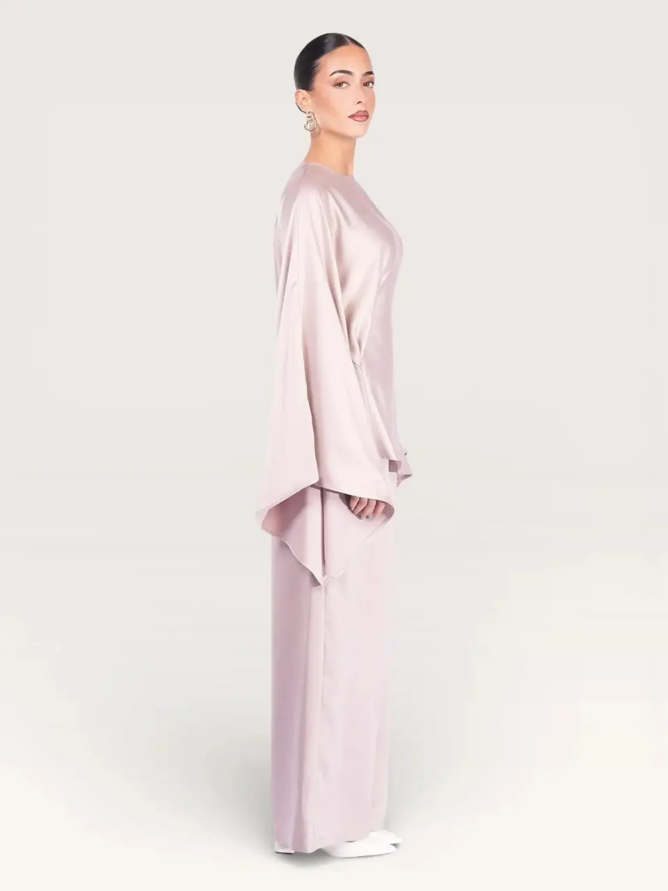 silk muse - almond
