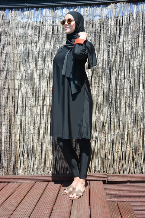 Burkini Waterafstotend Black x Red 100 cm (S)