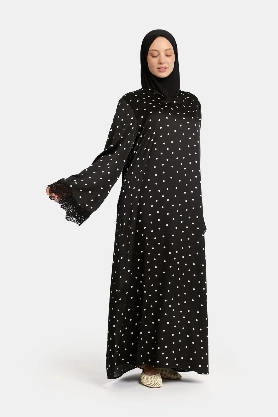 Soft dot Lace wavy edge Abaya Black