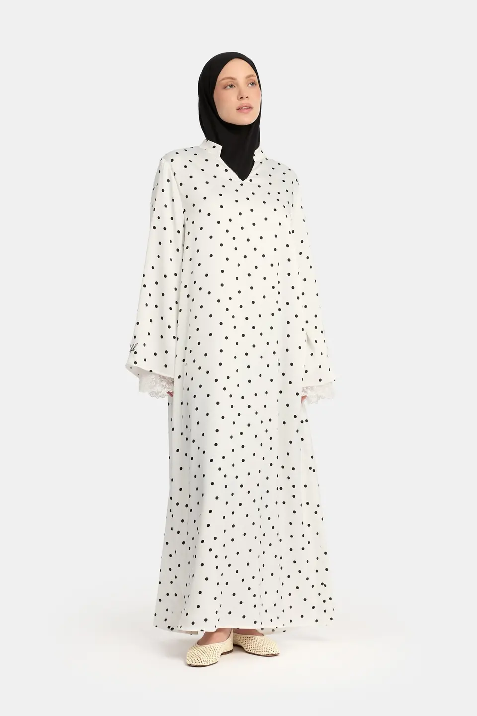 Soft dot Double lace sleeve abaya White