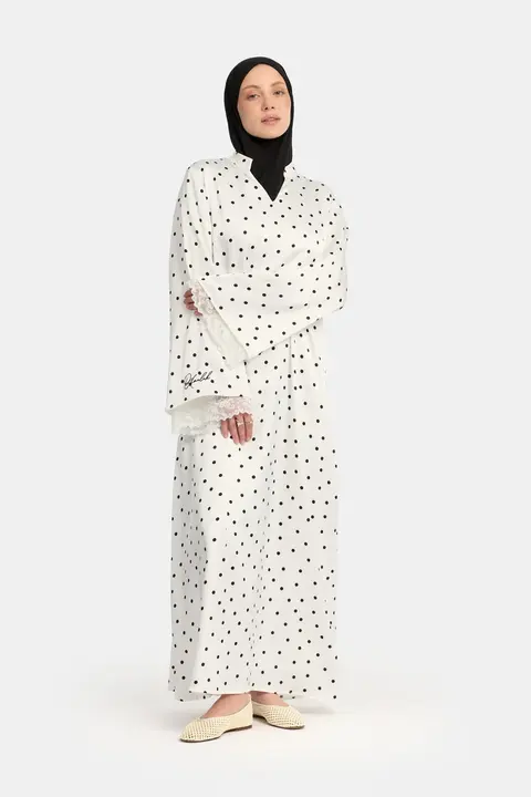 Soft dot Double lace sleeve abaya White