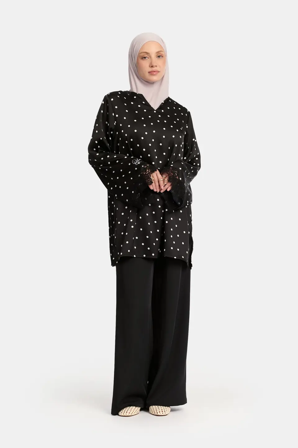Soft dot Lace wavy edge Twinset Black