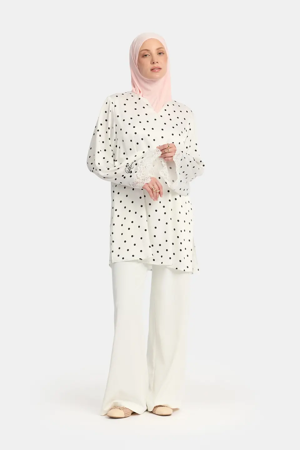 Soft dot Lace wavy edge Twinset White
