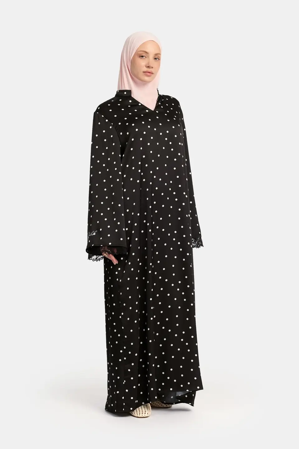Soft dot Double lace sleeve abaya Black