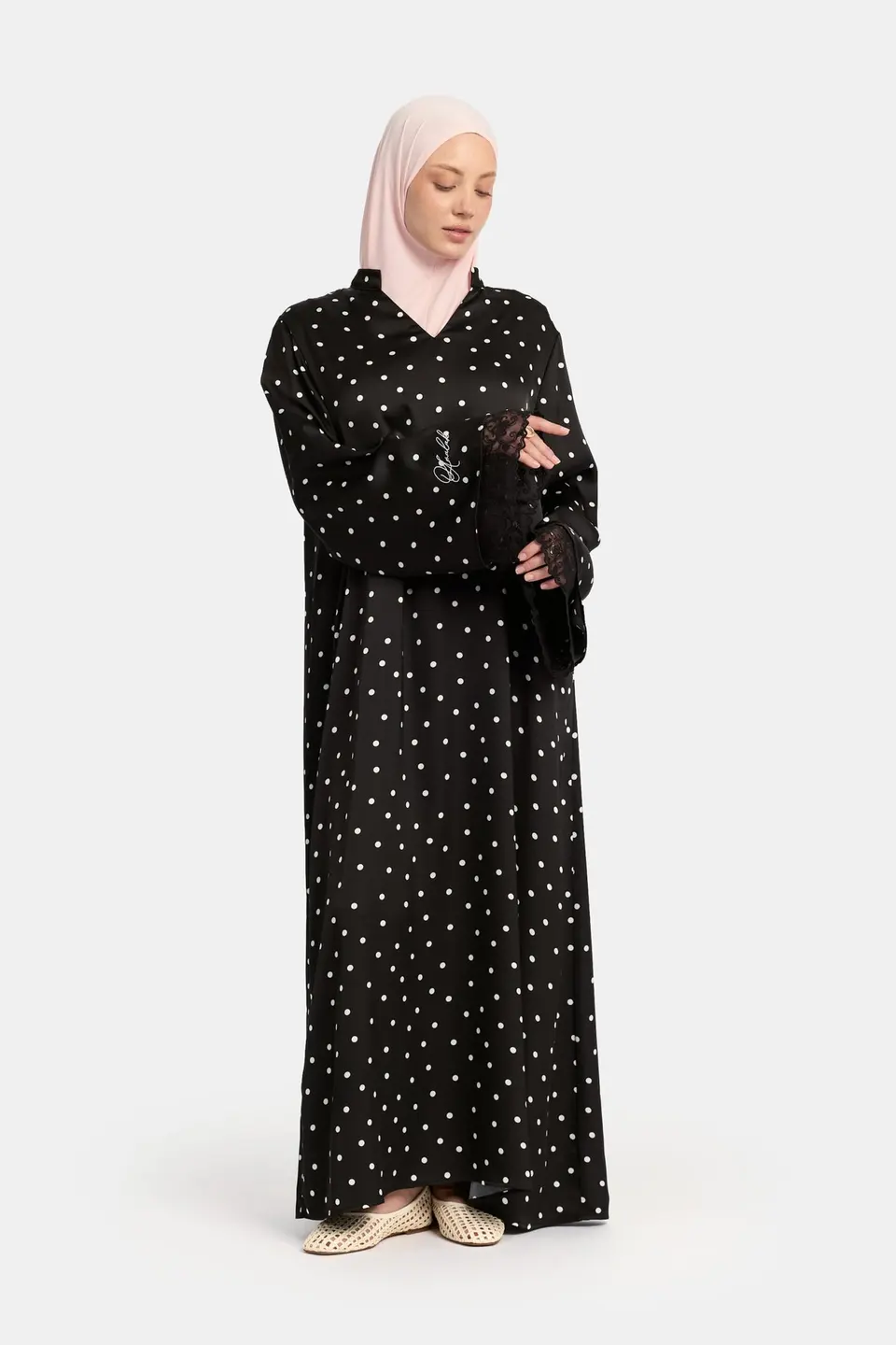 Soft dot Double lace sleeve abaya Black