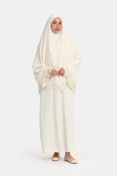 Lace khimar wavy edge Cream