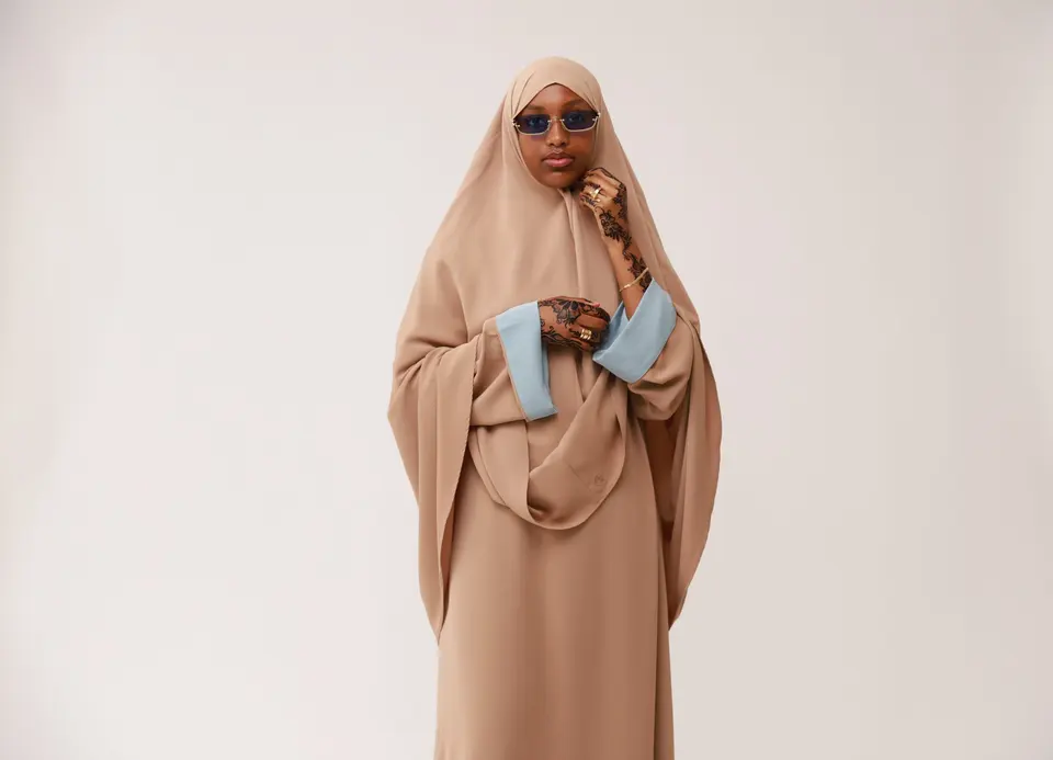 INSIDE OUT SLEEVE ABAYA – SANDY & SKY