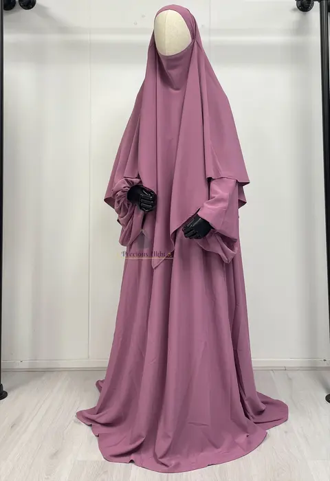 Amira Khimaar Short ‘Dark Lila’ (Medina Silk Fabric)
